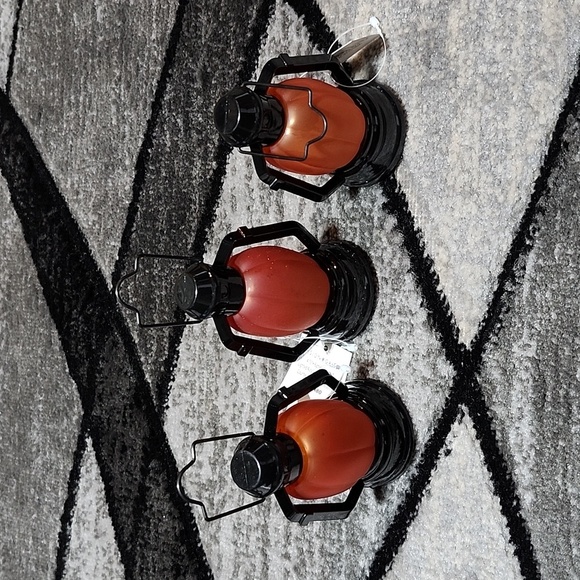 HALLOWEEN SPIDERS SKELETON FLUTE GLASSES MINI PUMPKIN LANTERNS DECORATION BUNDLE - Picture 14 of 16